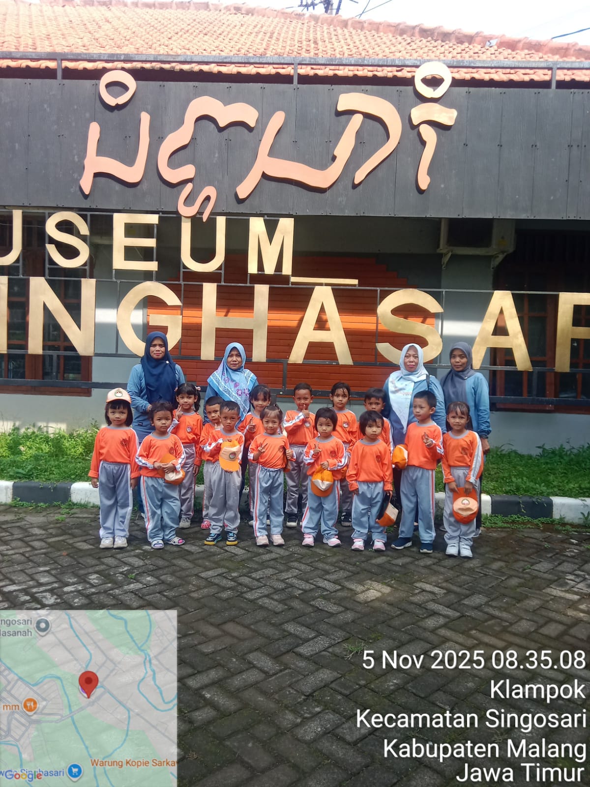 Kunjungan edukatif yang dilakukan oleh anak-anak TK Darma Wanita Mondoroko