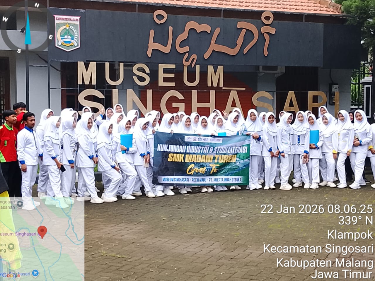 Kunjungan edukatif SMK Madani Turen di Museum Singhasari